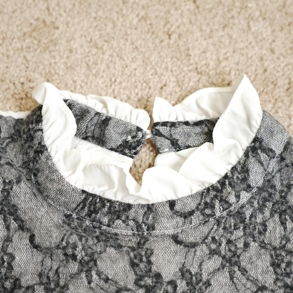 ⭐ 3/$15 ⭐ Cute long sleeve blouse - Picture 4 of 9